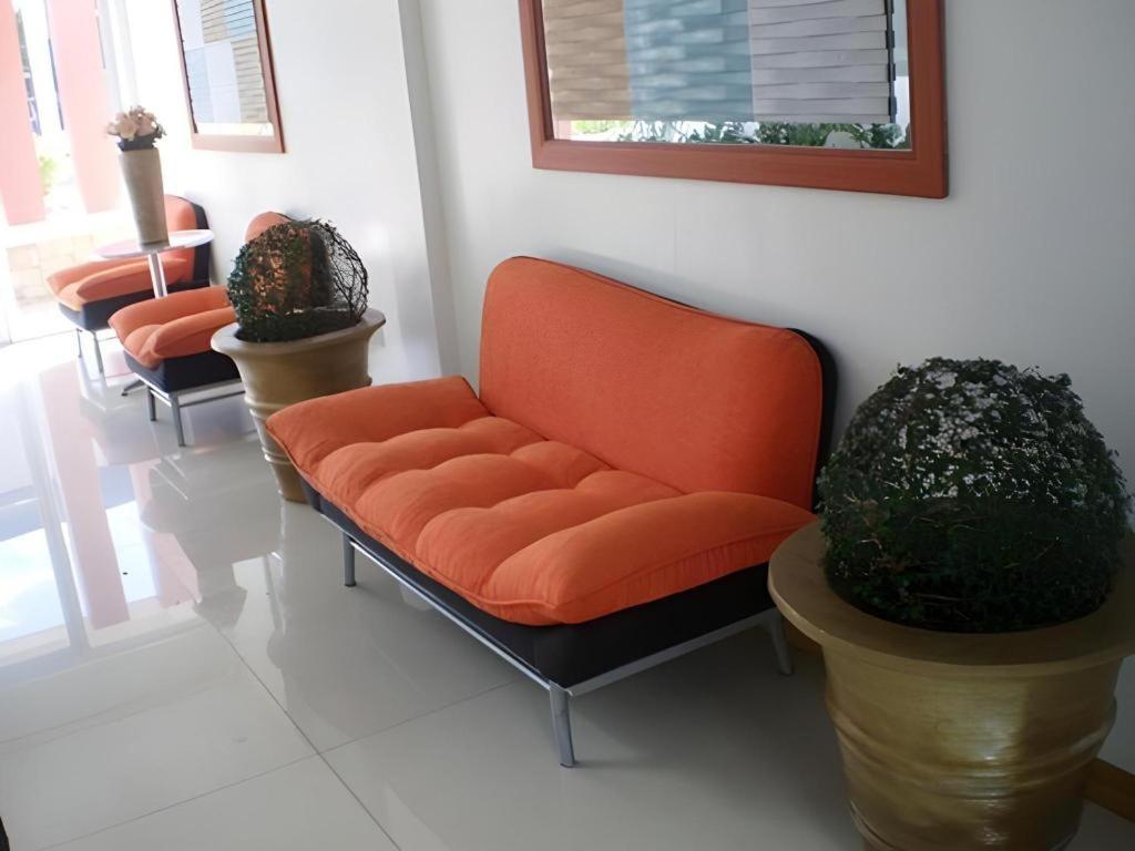Regal Plaza Hotel Nabua Экстерьер фото